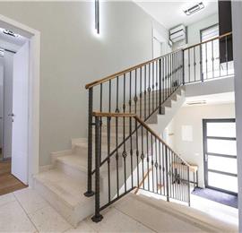 4 bedroom villa with pool and sea views near Dubrovnik sleeps 8